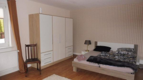 Zimmer 4 + 5 zusammen gemietet ein Apartment